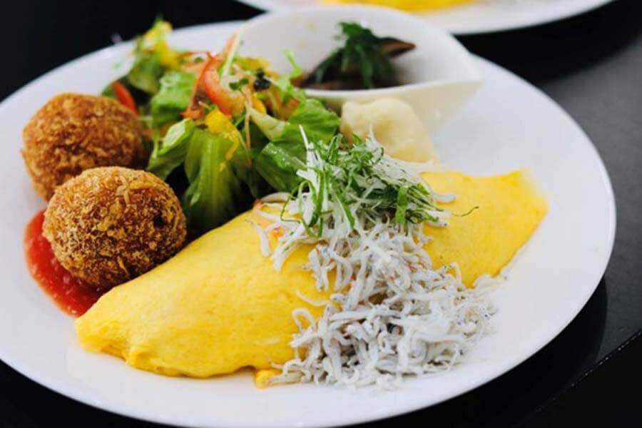 味付けはもちろん、料理の彩りを良くすることにも注力している