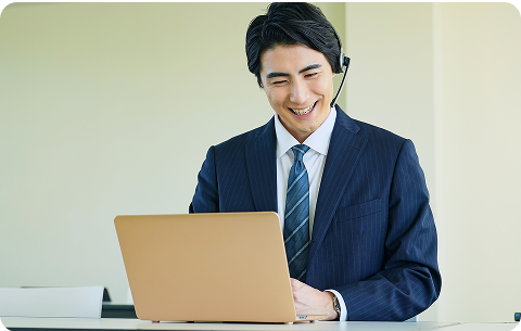 福祉・介護職専門のキャリアアドバイザーが、希望条件などを伺い、ご希望にマッチした転職先をご紹介いたします。